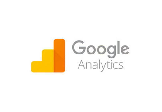 Logo Google Analytics indiquant l’intégration des balises de suivi dans PlatformEasy pour une analyse optimisée du trafic et des conversions.